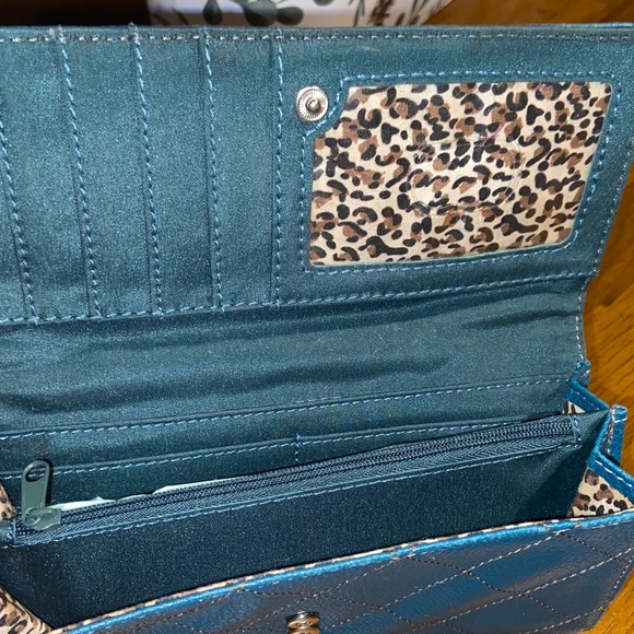 Relic Blue Leather Wallet - Picture 2 of 5